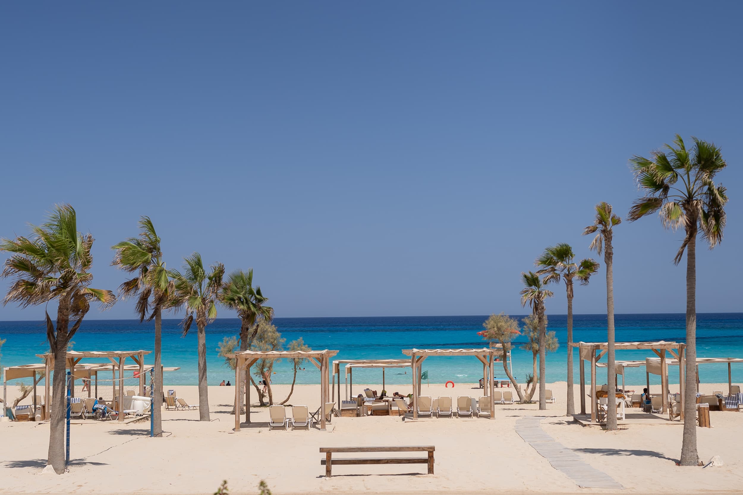 Hotel Aqua Heneish Beach Resort – El Alamein