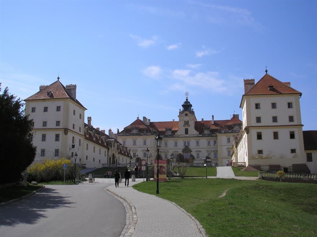 Zámky Lednice a Valtice - Česká republika, Česká republika - foto 3