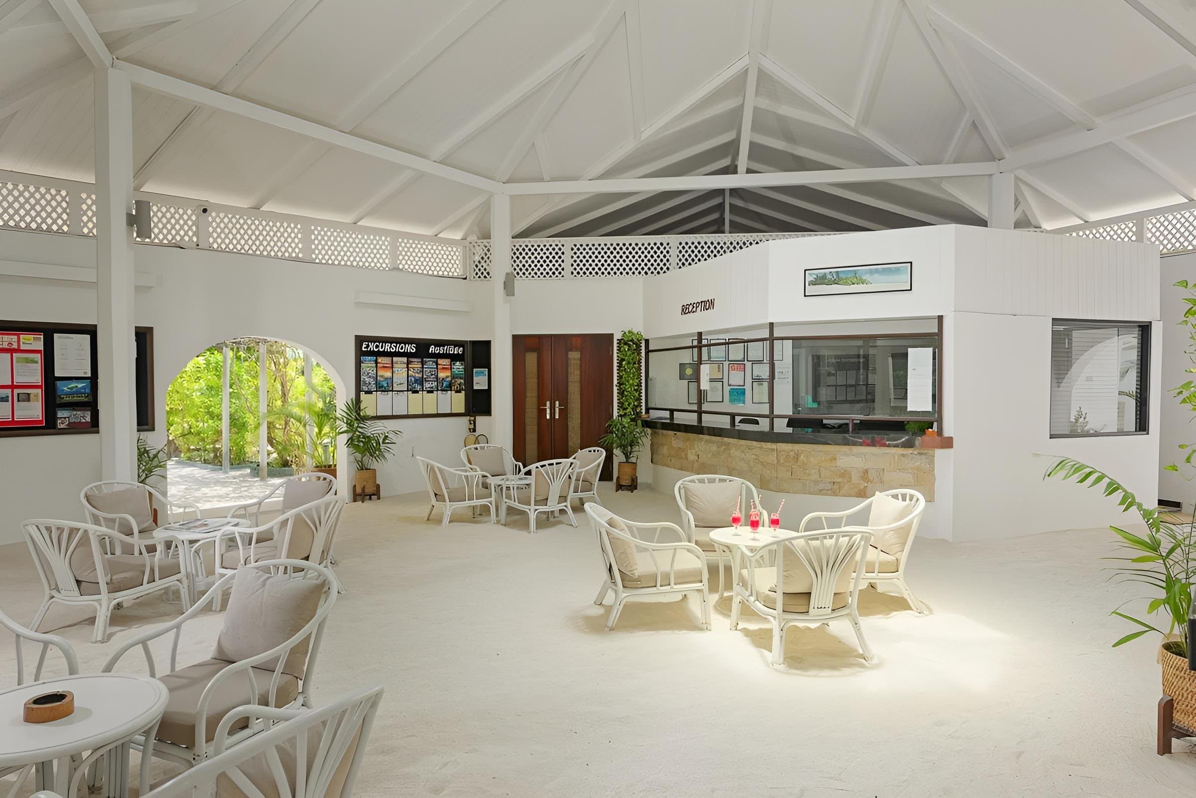 Embudu Village - Maldivy, Maldivy - foto 10