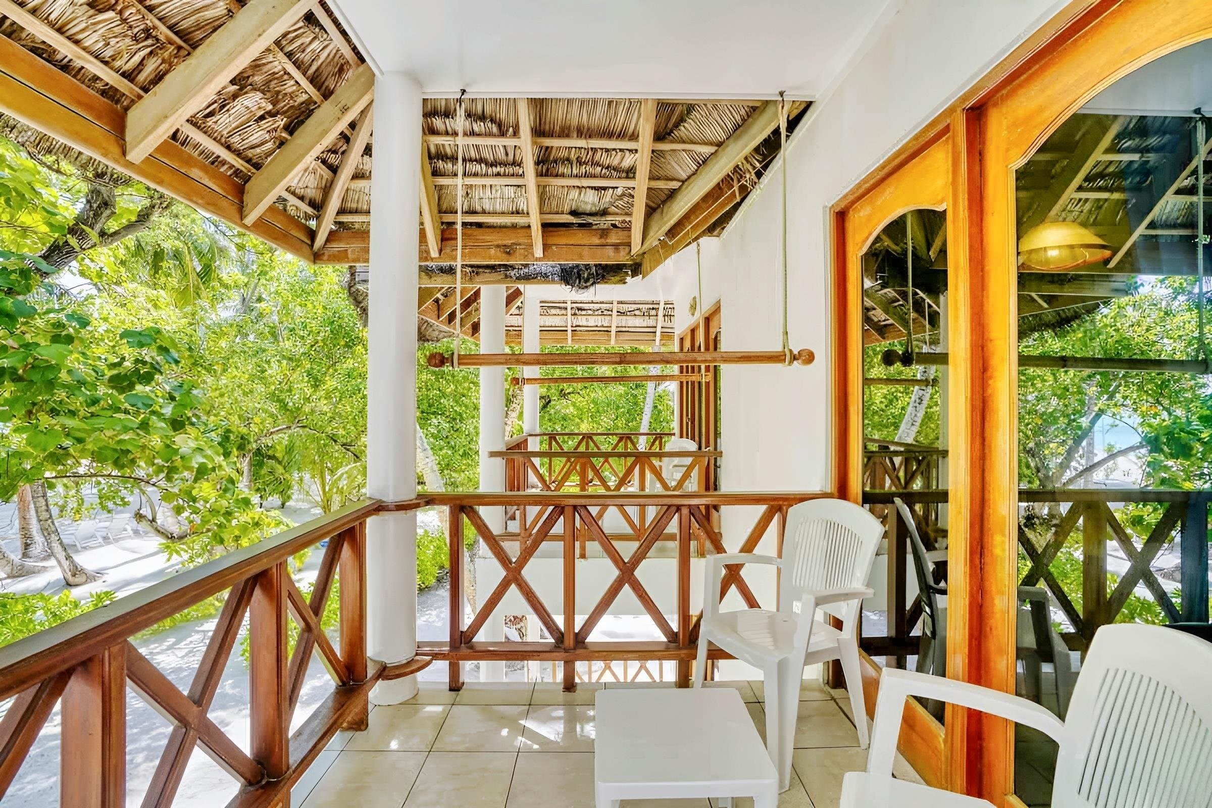 Fihalhohi Island Rezort - Maldivy, Maldivy - foto 15