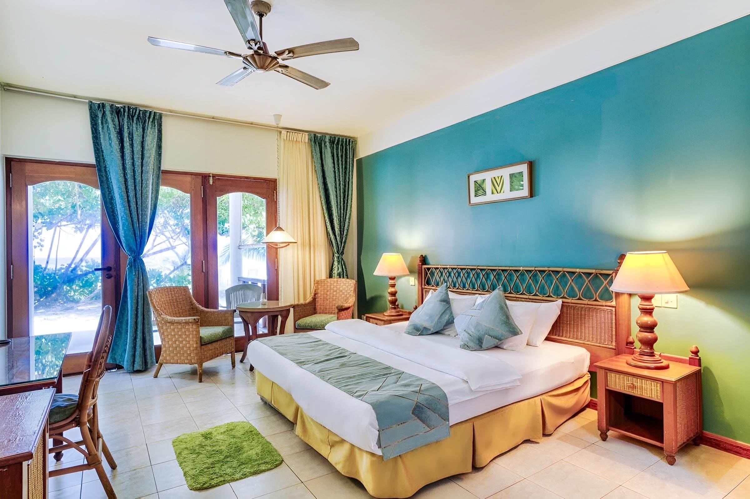 Fihalhohi Island Rezort - Maldivy, Maldivy - foto 16